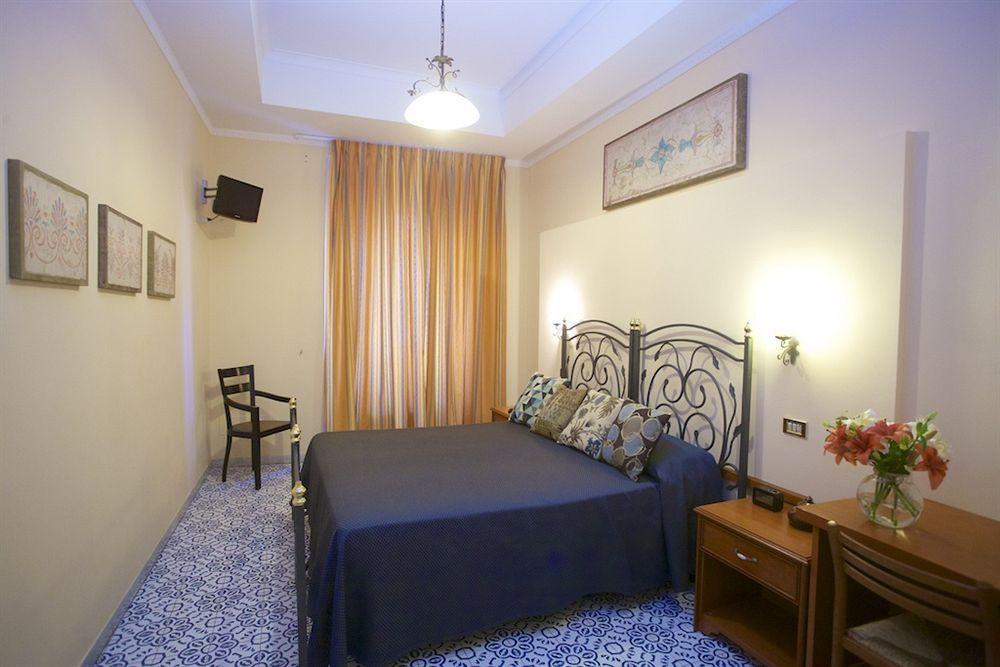 Nicolas Inn Rome Buitenkant foto